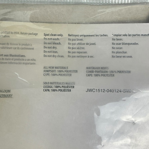 Star Wars Costume The Mandalorian Official Jumpsuit Cape Mask Set Youth 8-10 M - Picture 13 of 16